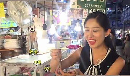 娱乐圈绯闻揭秘：小A与小B合作新剧澄清恋情传闻