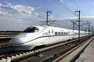 从甜蜜恋情到否认婚房，李晨与范冰冰的现实与传闻反差🎭