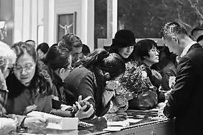 娱乐圈“吃瓜小说”引发全民狂欢，明星们的态度大不同👀