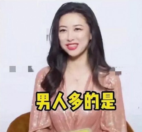 周子瑜公开道歉引热议,安徽军训女生舞蹈吃瓜成青春缩影